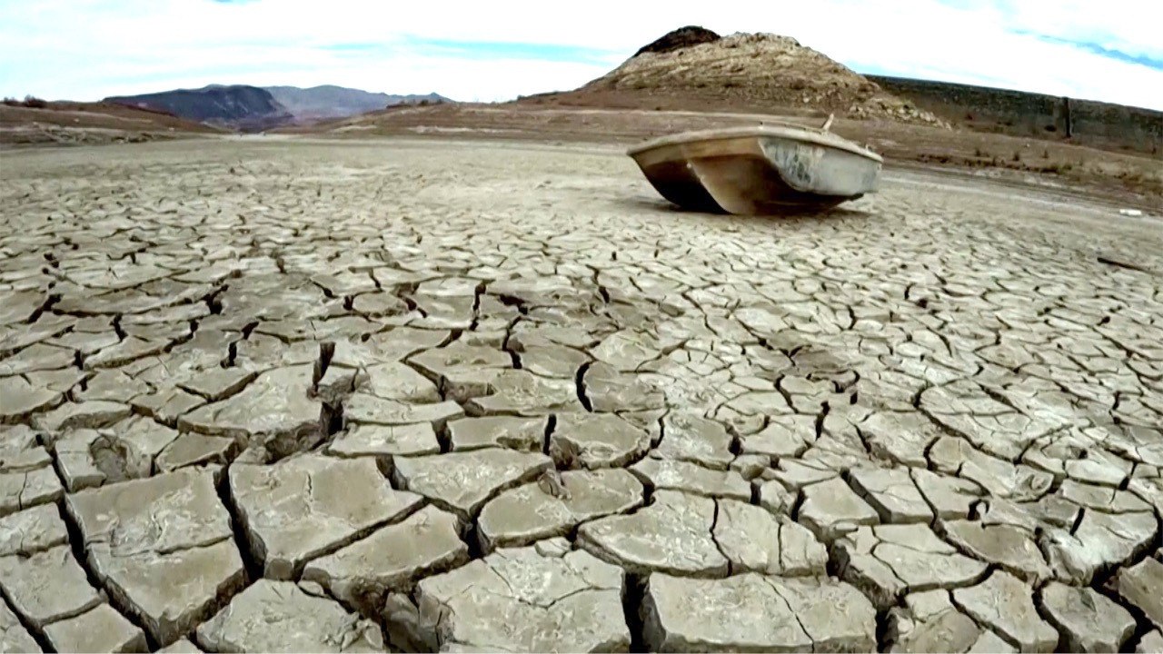 Half of Earth's Lakes Are Drying Up as Global Warming Intensifies