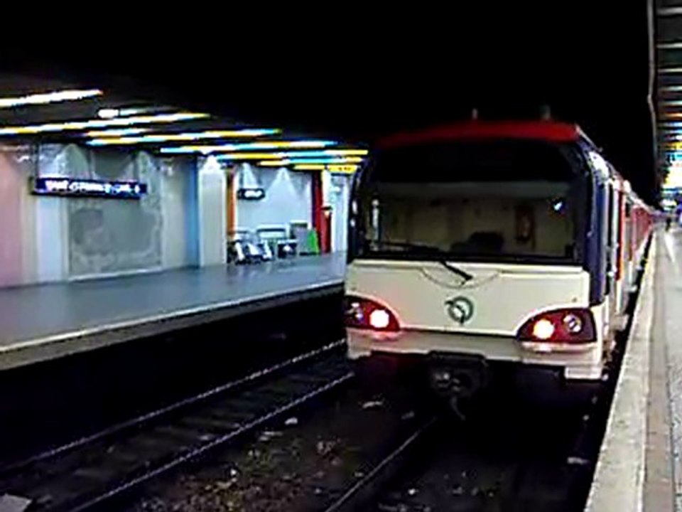 MS61 : Départ de la gare de Saint Germain en Laye sur la ligne A du RER