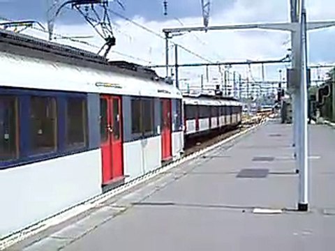 MS61 : Manœuvre à la gare de Rueil Malmaison sur la ligne A du RER