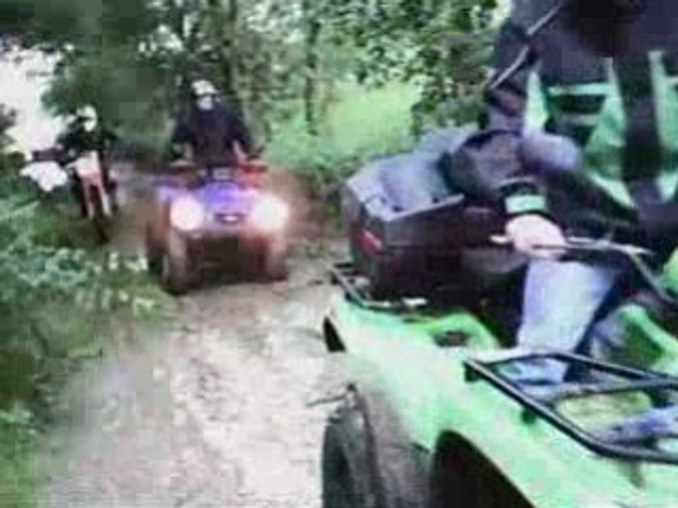 sortie quad bourbier avec david,fred,mathieu,dimitri,et moi