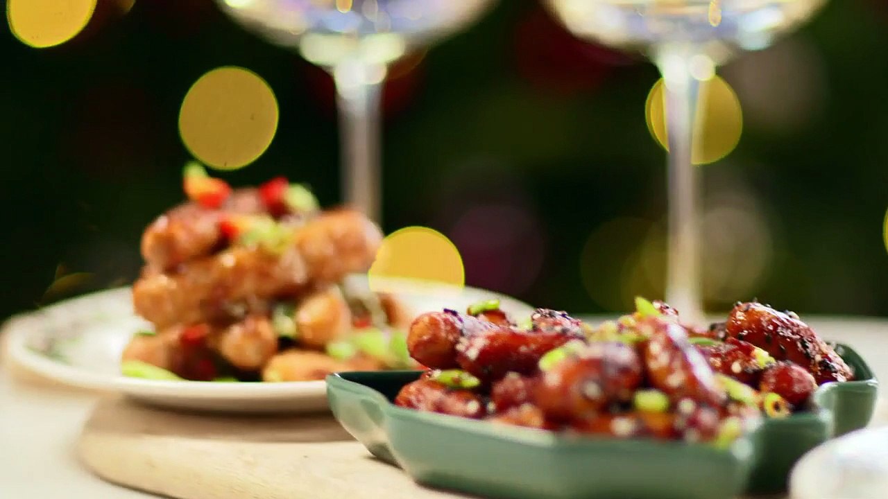 John and Lisas Weekend Kitchen S10 Episode 9 Engsub