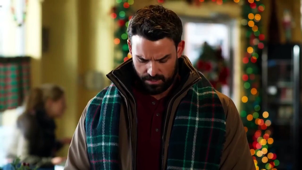 El Hostal De La Felicidad (2022) 🎄 - Película Completa en Español Castellano