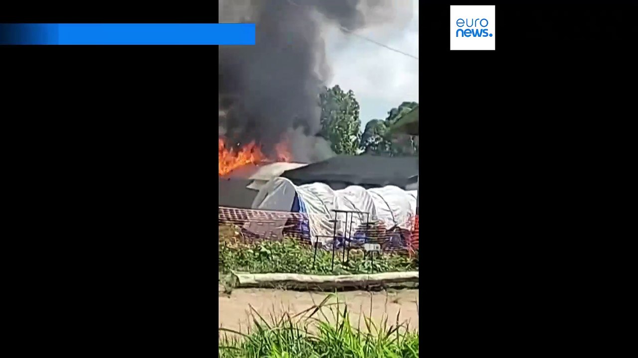 Angry crowd sets fire to Ebola treatment center in Congo
