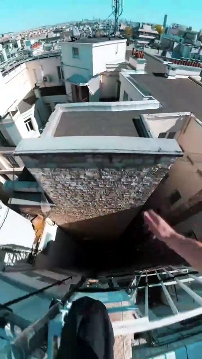 POV : parkour sur les toits