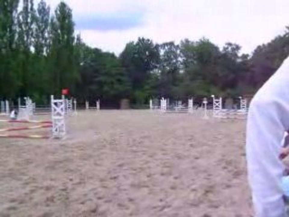 Maud et Julie à Andilly le 15 Juin