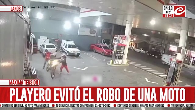 A las trompadas limpias: playero héroe evitó robo de motocicleta en una estación de servicio