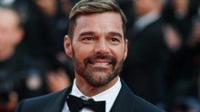 Ricky Martin interrompe apresentação após ataque com gás lacrimogêneo em show na Europa