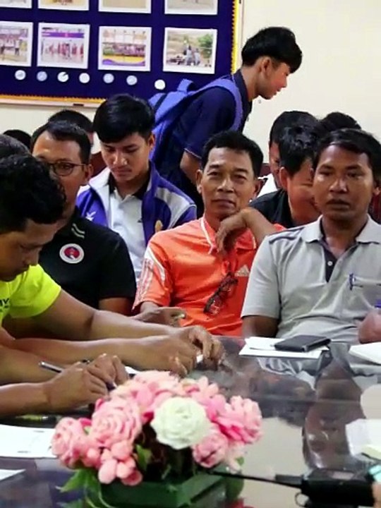 ប្រធានការិយាល័យកីឡាខេត្តកណ្តាល ហាមដាច់ខាតមិនឱ្យ កាន់តួនាទី២នៅក្នុងការប្រកួតកីឡាមហាជន