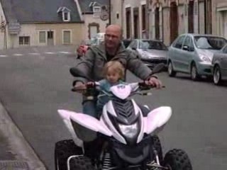mathis fait du quad