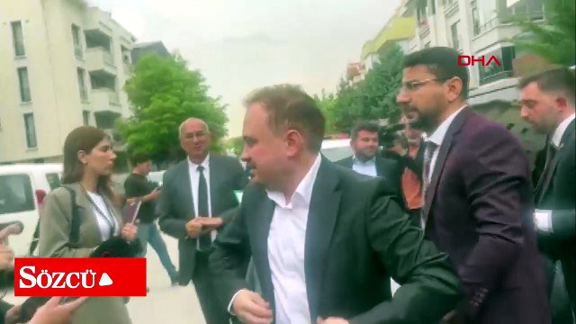 Mahkemenin 'Mutlak butlan' kararını tebliğ edecek icra memurları Kılıçdaroğlu'nun ofisine geldi