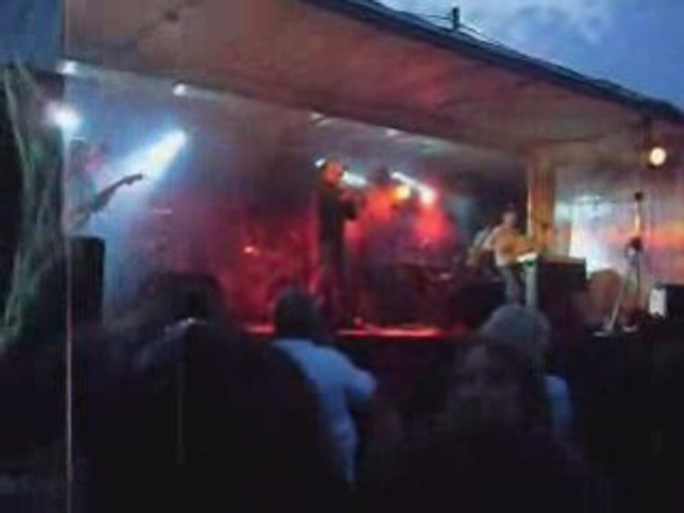 Yogan - Sailling on storm live Vermenton 89