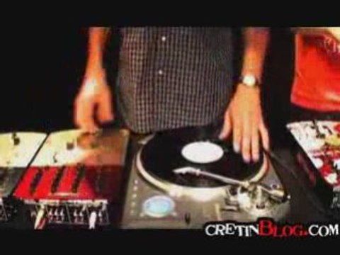 Birdy Nam Nam Abbesses