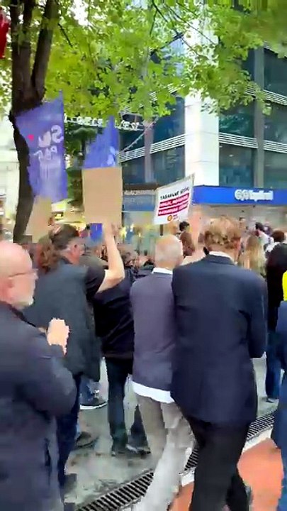 Kocaeli Emek ve Demokrasi Platformu CHP il binasına yürüdü!