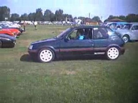 Retro Meuse Auto 2008 Arrivée participants samedi matin 2