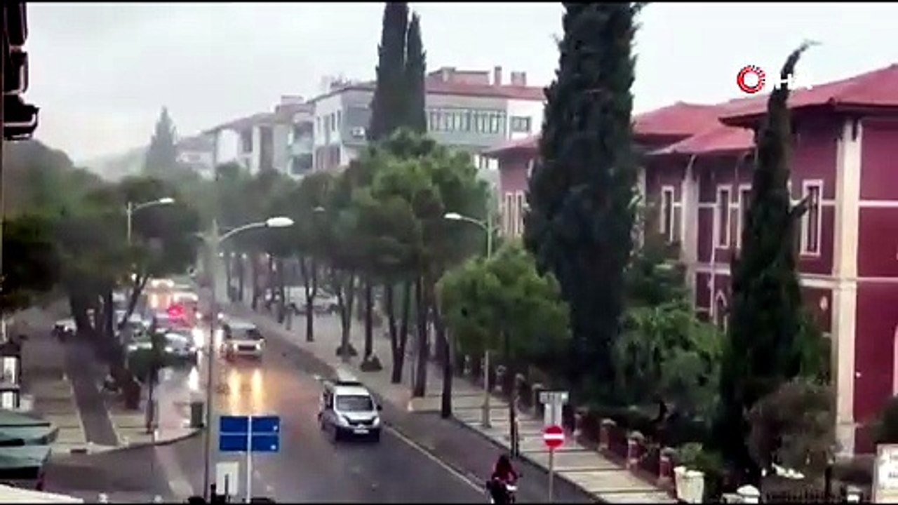 Muğla’da sağanak ve dolu hayatı olumsuz etkiledi