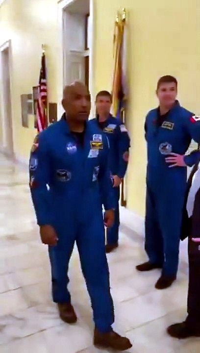 “Dejen de mentir”: acusaron a los astronautas de Artemis II de fingir el viaje a la Luna