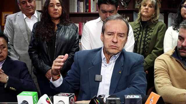 TUTO HABLA SOBRE BLOQUEOS Y FALTA DE ALIMENTOS Y COMBUSTIBLES