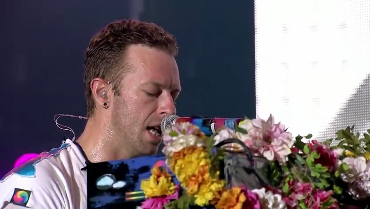 Raspberry Beret (Prince cover)...Viva la Vida - Coldplay (live)
