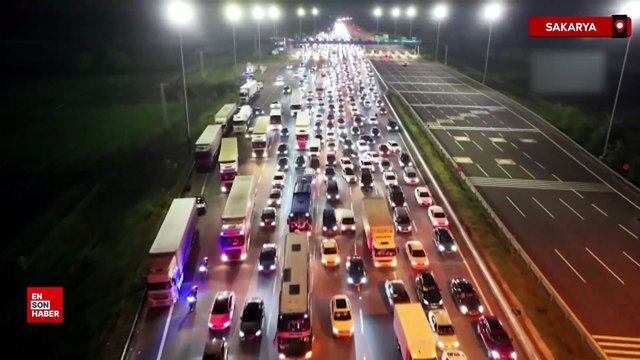 Bayram tatili trafiği otoyollarda yoğunluk oluşturdu