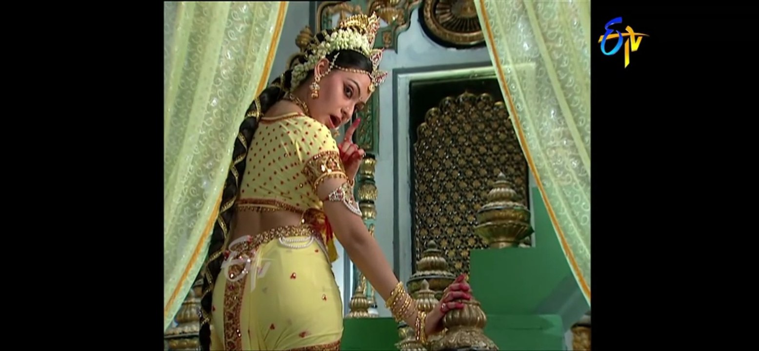 Unknown Hot Show2 from Sri Bagavatham