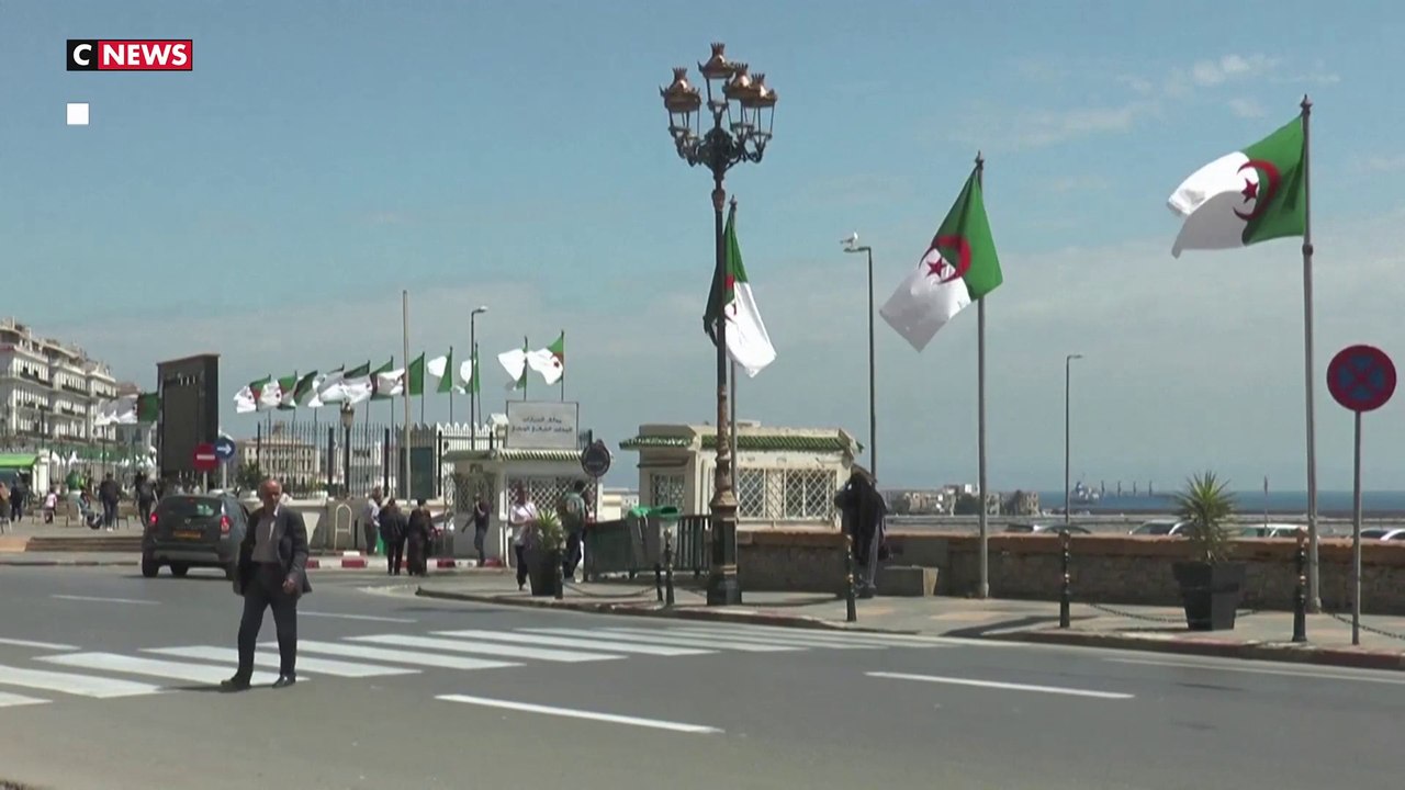 L'Algérie durcit le ton face à la France avec sa loi sur le colonialisme