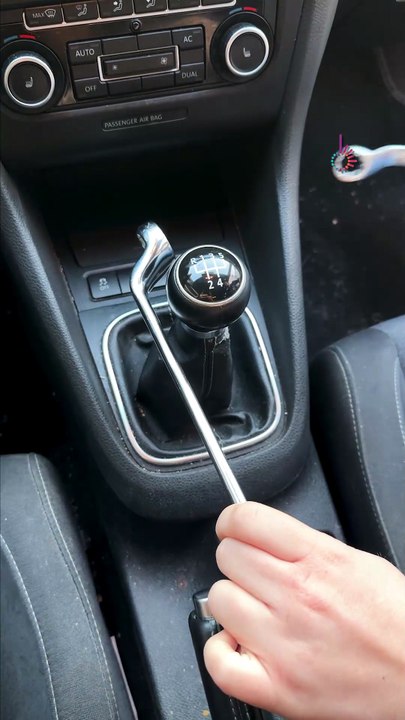 Emergency car gear shift security hack🚗🔏