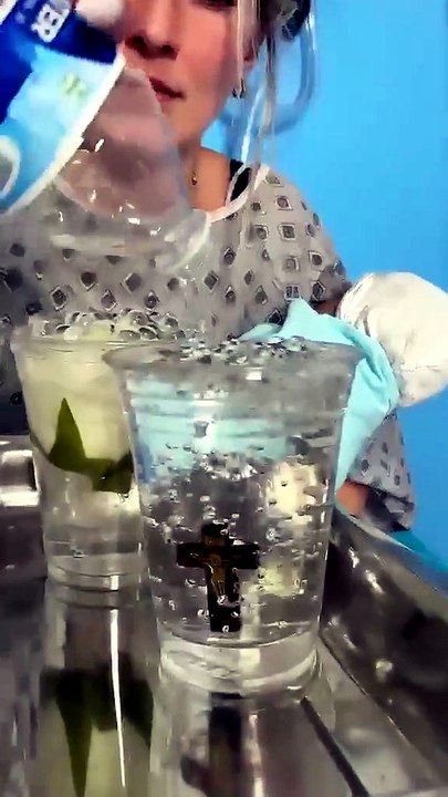 He proposed to her in the hospital in a very special way!🤱🏻🥹😍