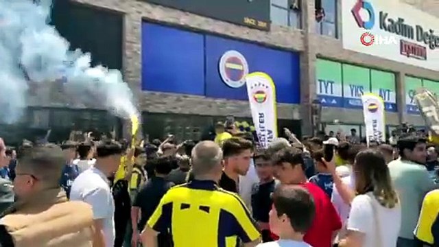 Aziz Yıldırım taraftarla bir araya geldi | Ajansspor | IHA