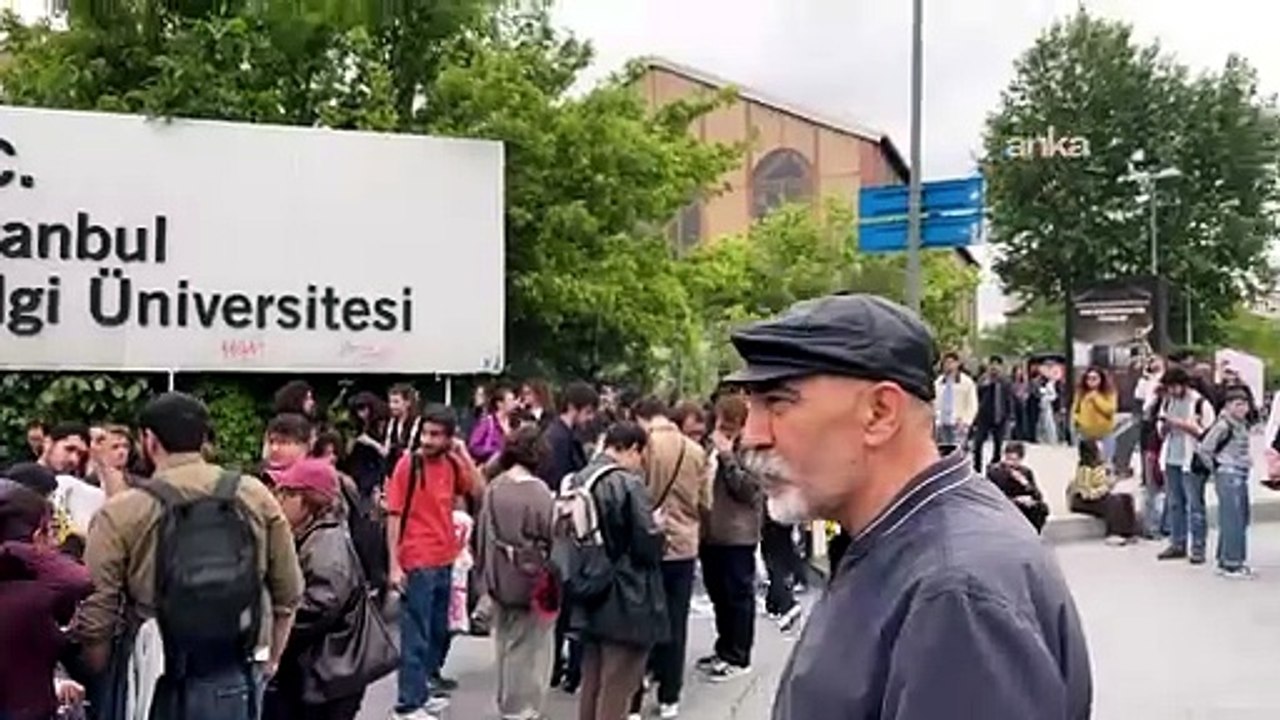 Bilgi Üniversitesi öğrencileri ve akademisyenlerinin kampüs nöbeti sürüyor