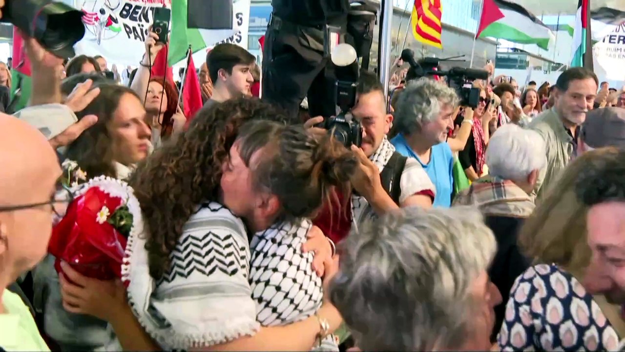 Los activistas españoles de la Global Sumud Flotilla llegan a Bilbao y Barcelona