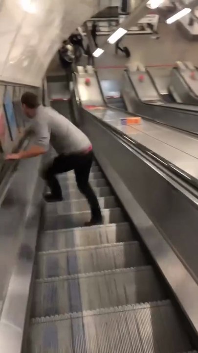 Epic Escalator Fail: He Thought He Was a Pro! 🎢😂