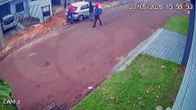 Câmera flagra invasão a residência no Loteamento Barcelona em Cascavel