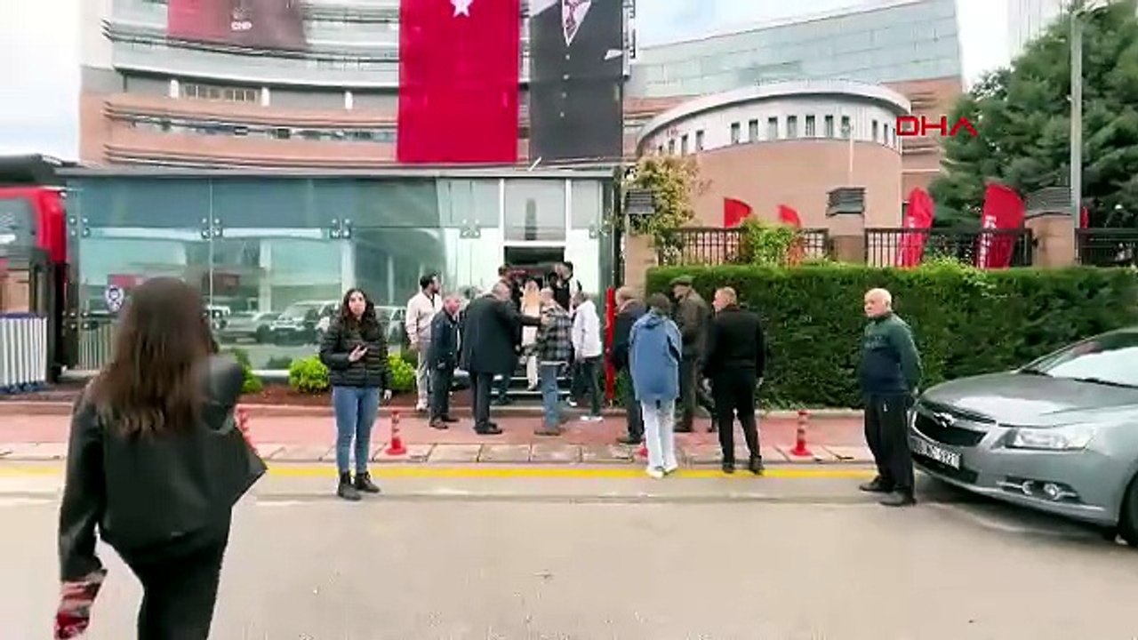 CHP Genel merkezinde arbede