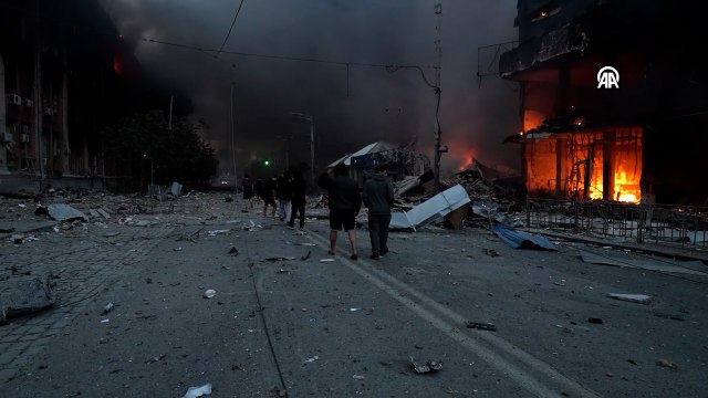 Rusya Kiev'i balistik füzelerle hedef aldı