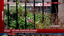 Provokatörlerden güvenlik güçlerine saldırı! Çevik kuvvet CHP Genel Merkezi’ne girdi