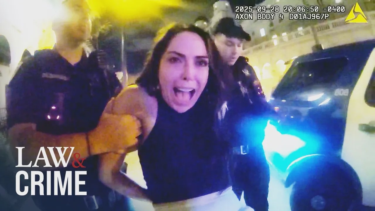 Une « Karen » portée hors d’un bar en Floride après une énorme crise, selon la police