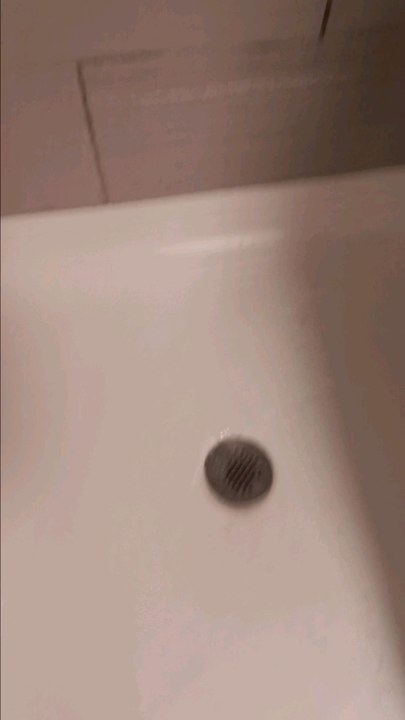 Incomplete Work Order (Clogged Shower Drain)