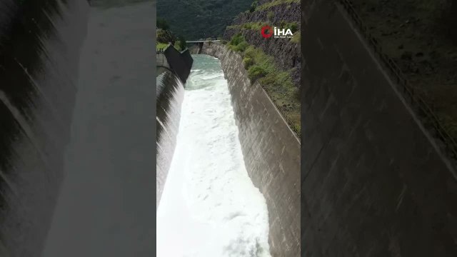 Almus Barajı dolusavaktan tahliye oldu, 59 bin dekar tarım arazisi su altında kaldı
