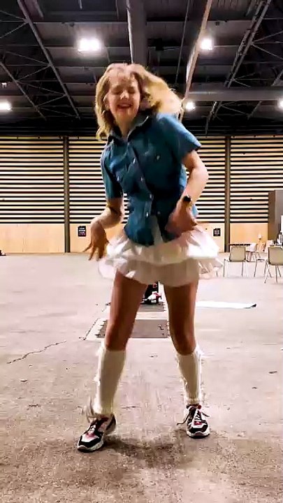 UNCHILD - UNCHILD' Dance Cover