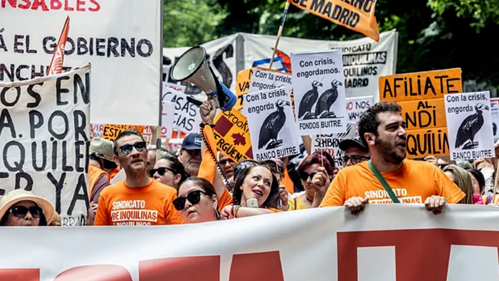 VÍDEO: El Gobierno carga contra el viaje de 10 de días de Ayuso a ...