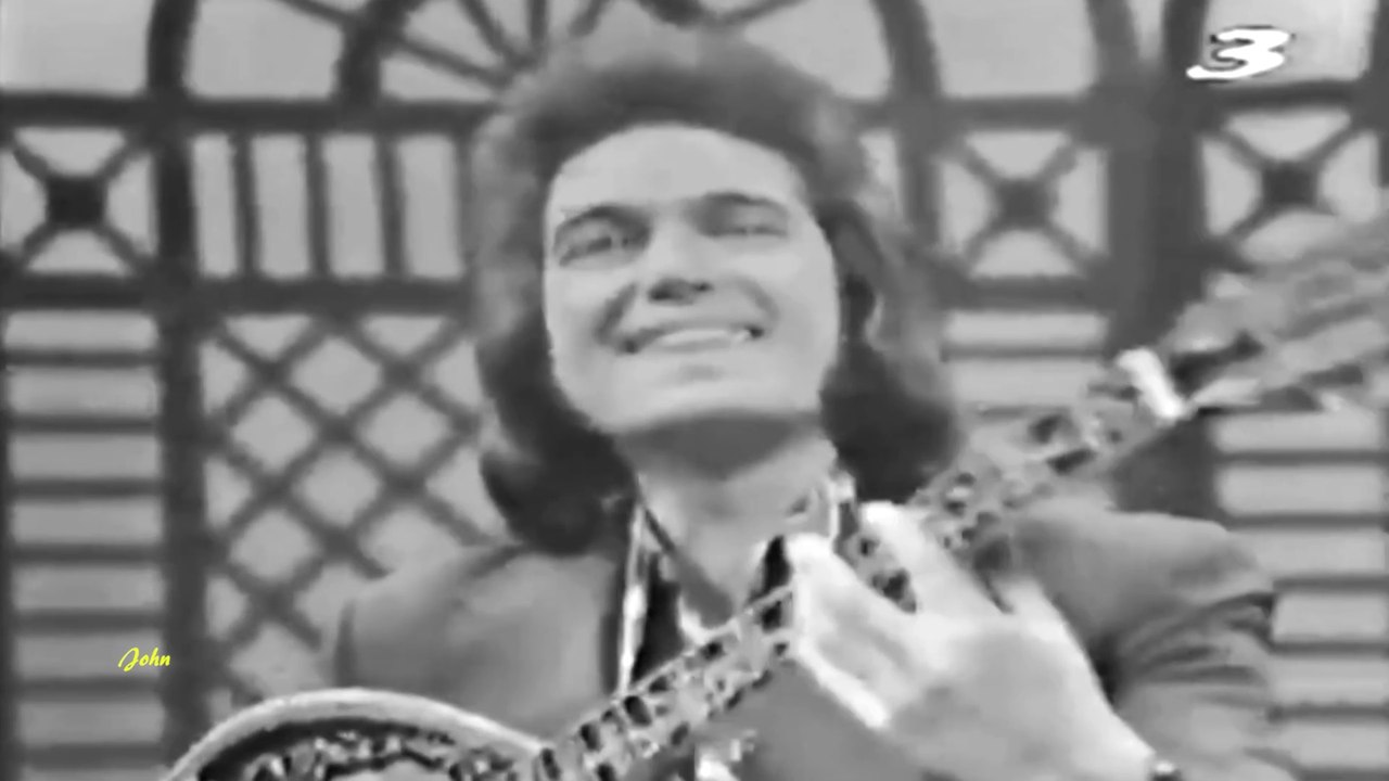Όπα λα λα - Τρύφωνας Νικολαΐδης (Video 1977)