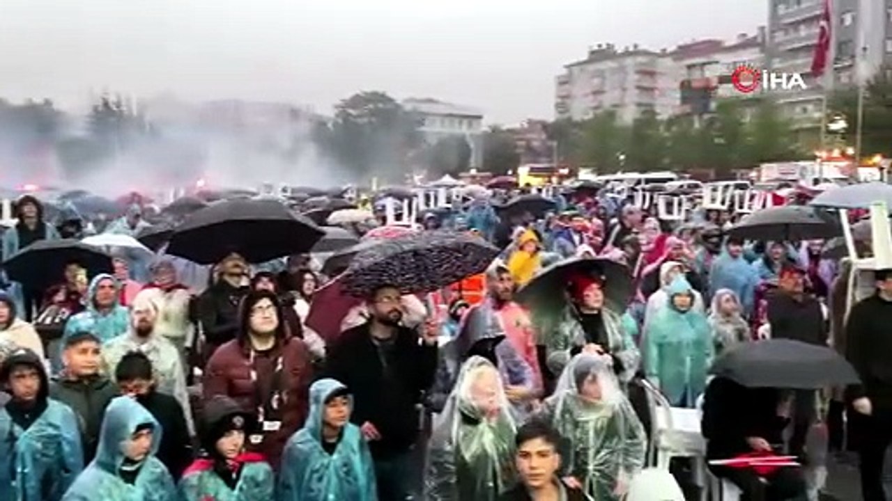 Çorum FK taraftarları final maçını yağmur altında izledi | Ajansspor | IHA