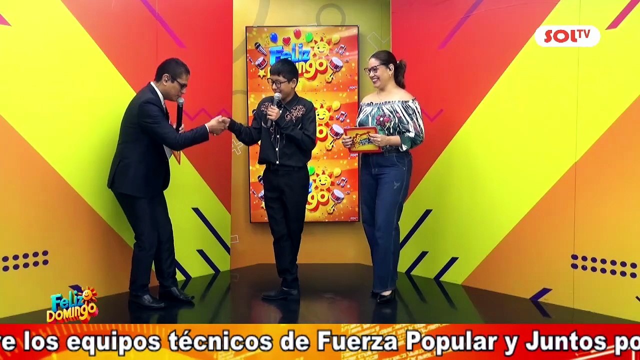 James Serrano deleitó con su talento musical