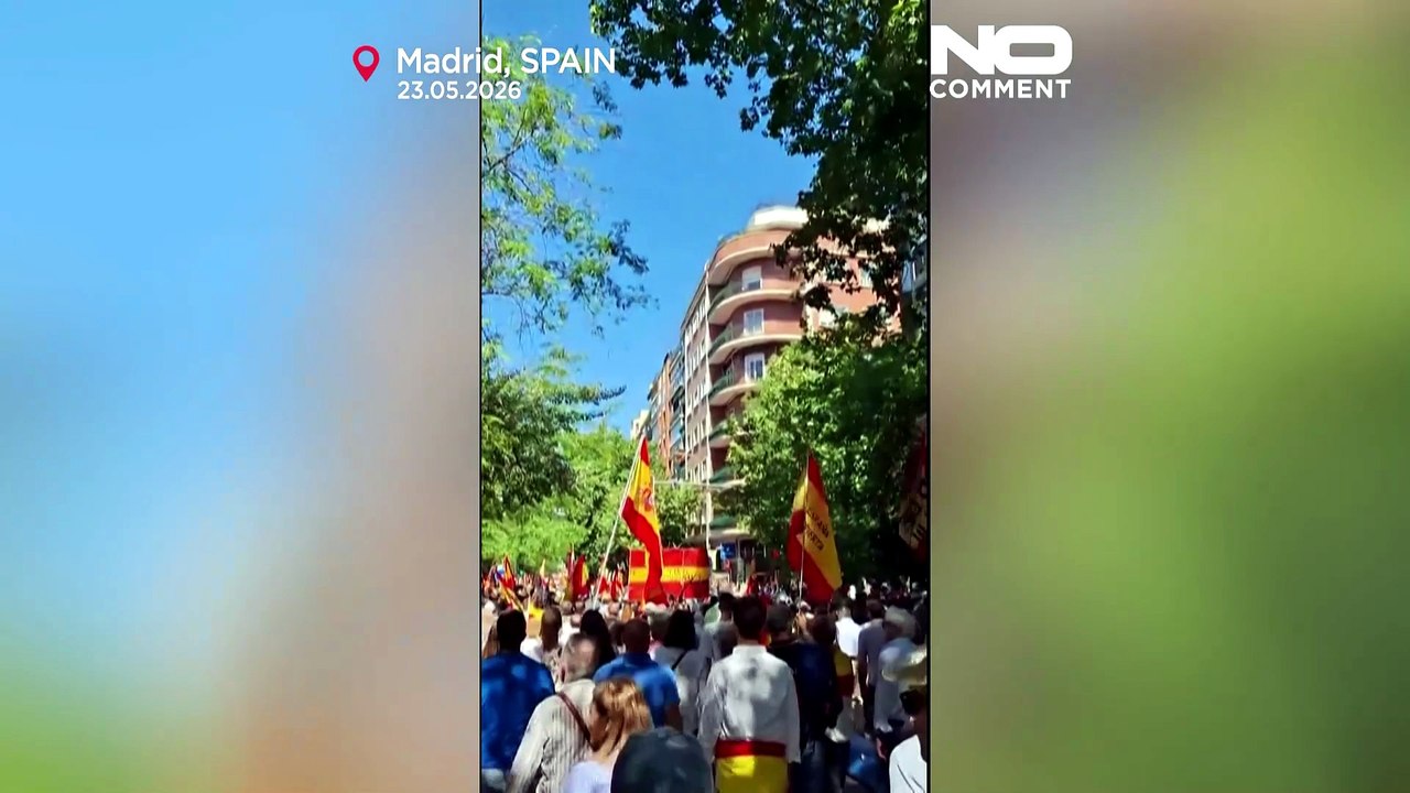Tausende demonstrieren in Madrid: Rücktritt von Spaniens Regierungschef Sánchez gefordert