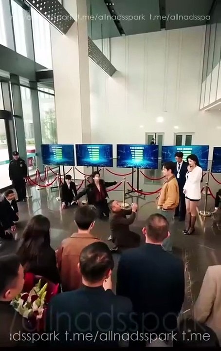 Isang Diyos Ng Digmaan Pitong Reyna