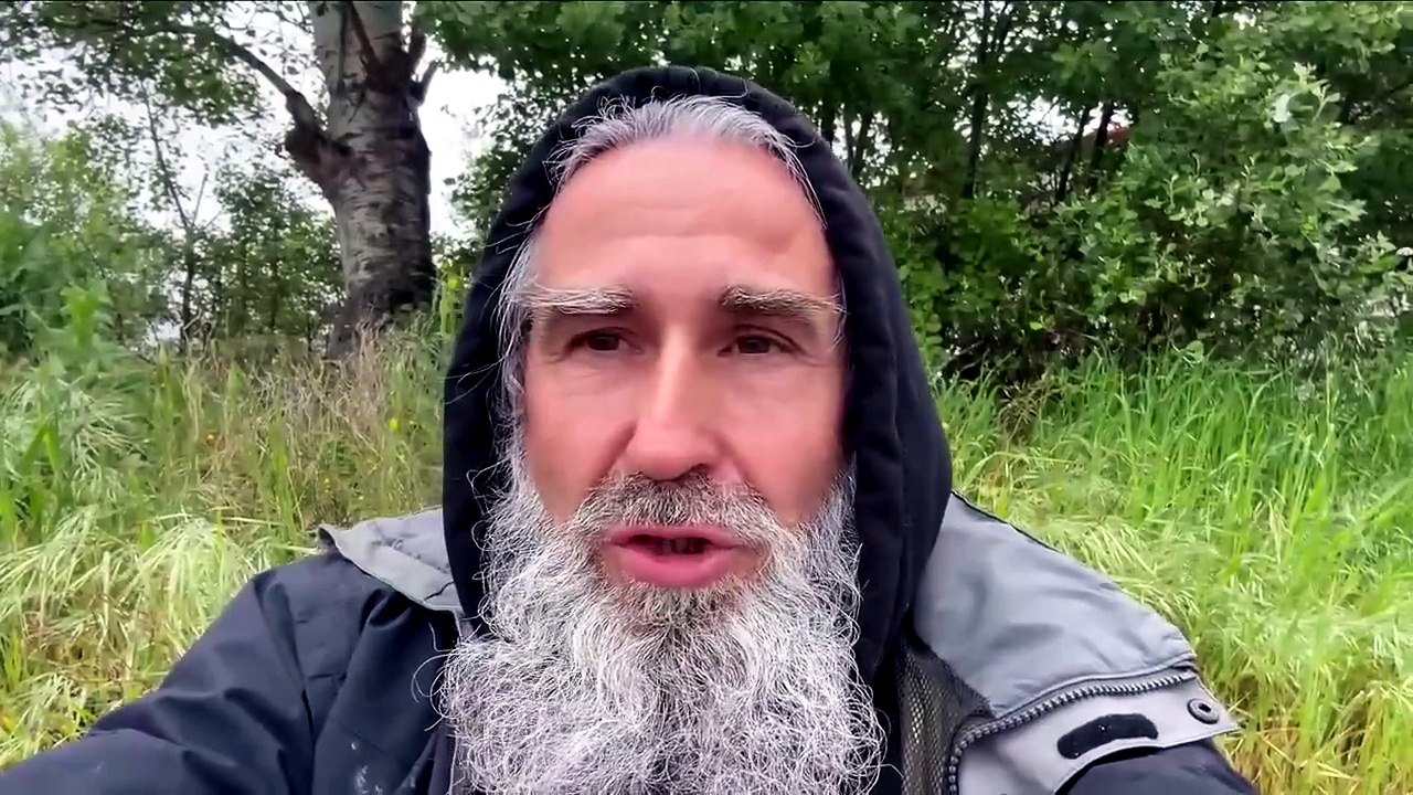 Соловьев - рот Путина. Боня - глас народа. (Solovyov is Putin's mouth. Bonya is the voice of the people.)