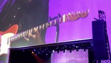 Robert Plant cantando clássicos do Led Zeppelin