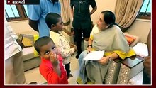 सुनेत्रा पवारांच्या चिमुकल्यांसोबत गप्पा