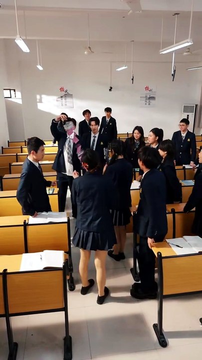抖音新剧上线#一元充值智商，我靠暴击俘获女神 (下)