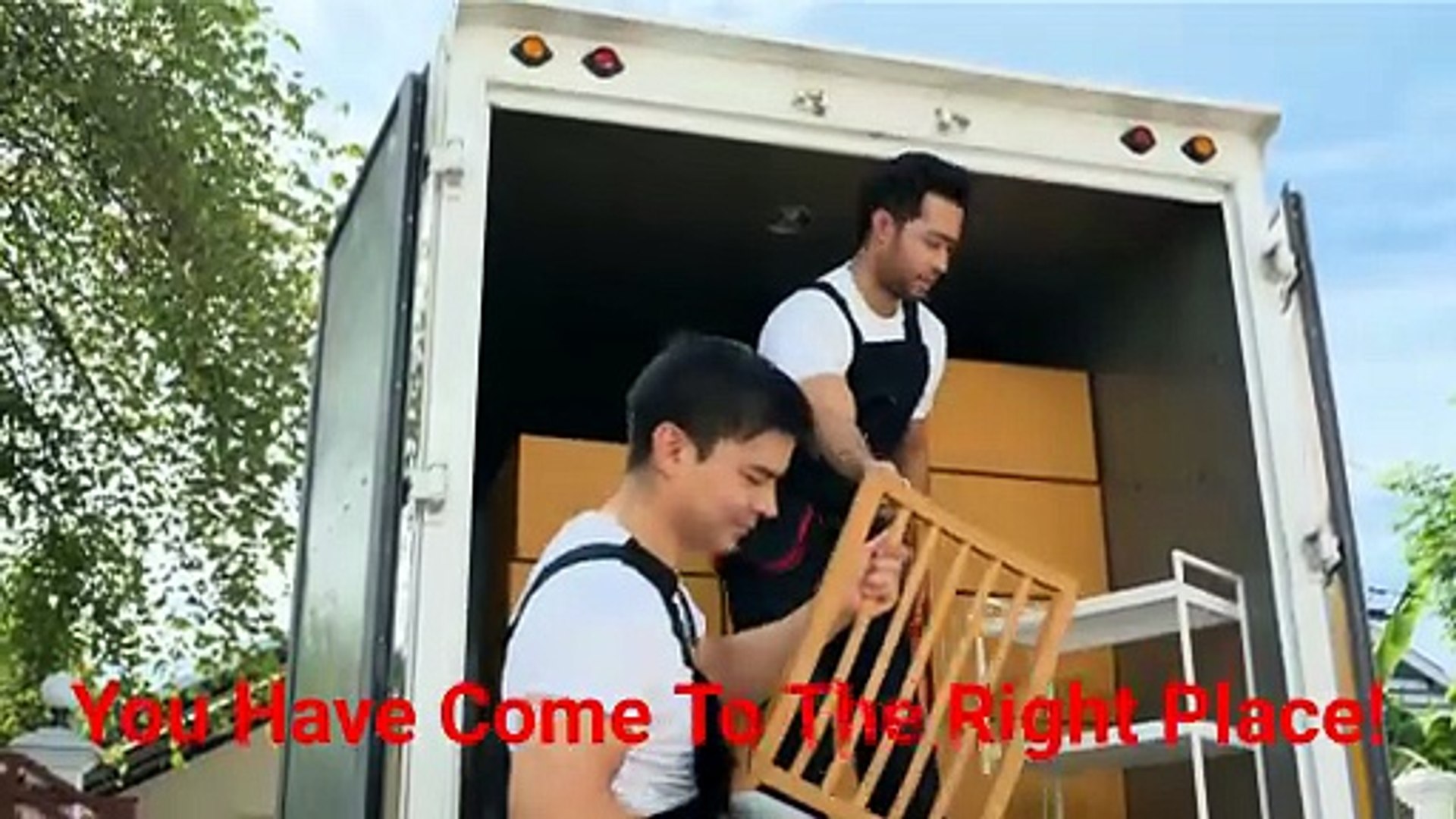 ⁣Ecoway Movers - Experienced Mover Team in Burlington, ON
